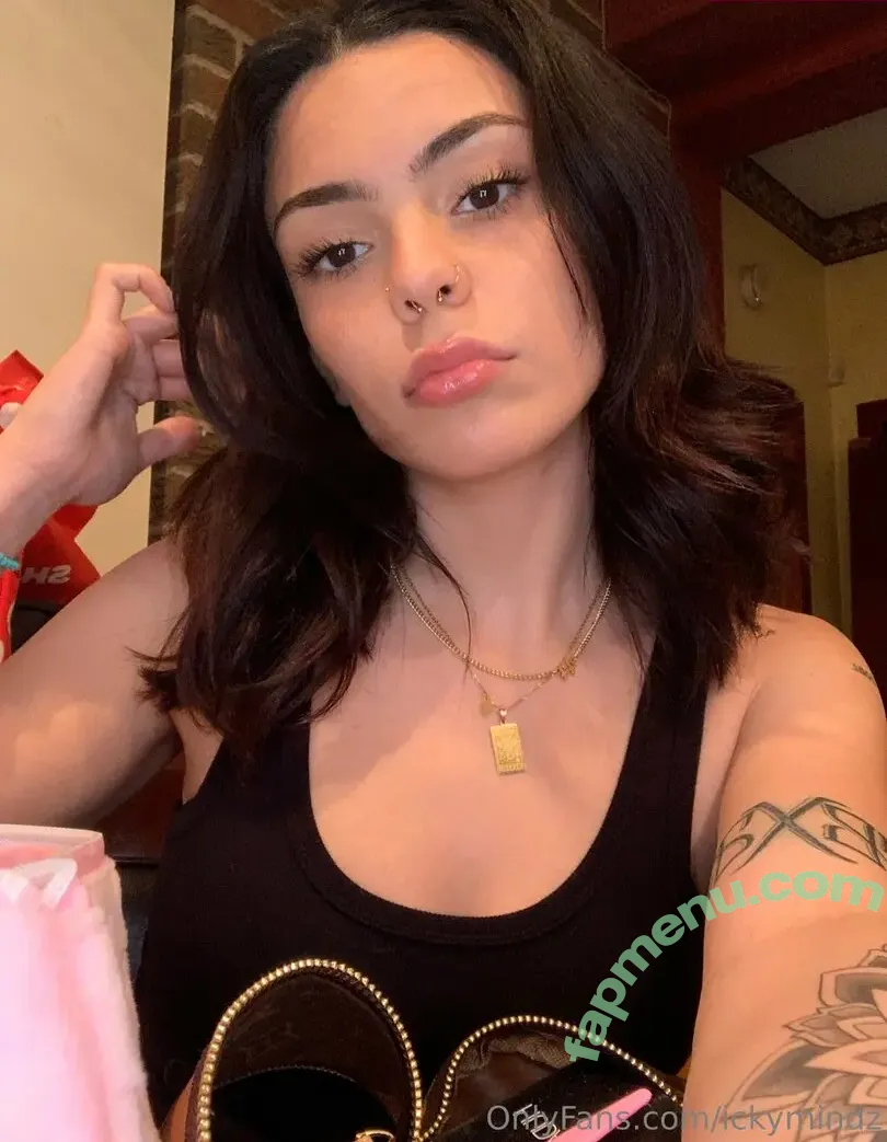 ickymindz nude photo #0012 (ickyemz)