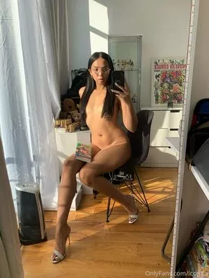 iconica / iconicas nude photo #0004