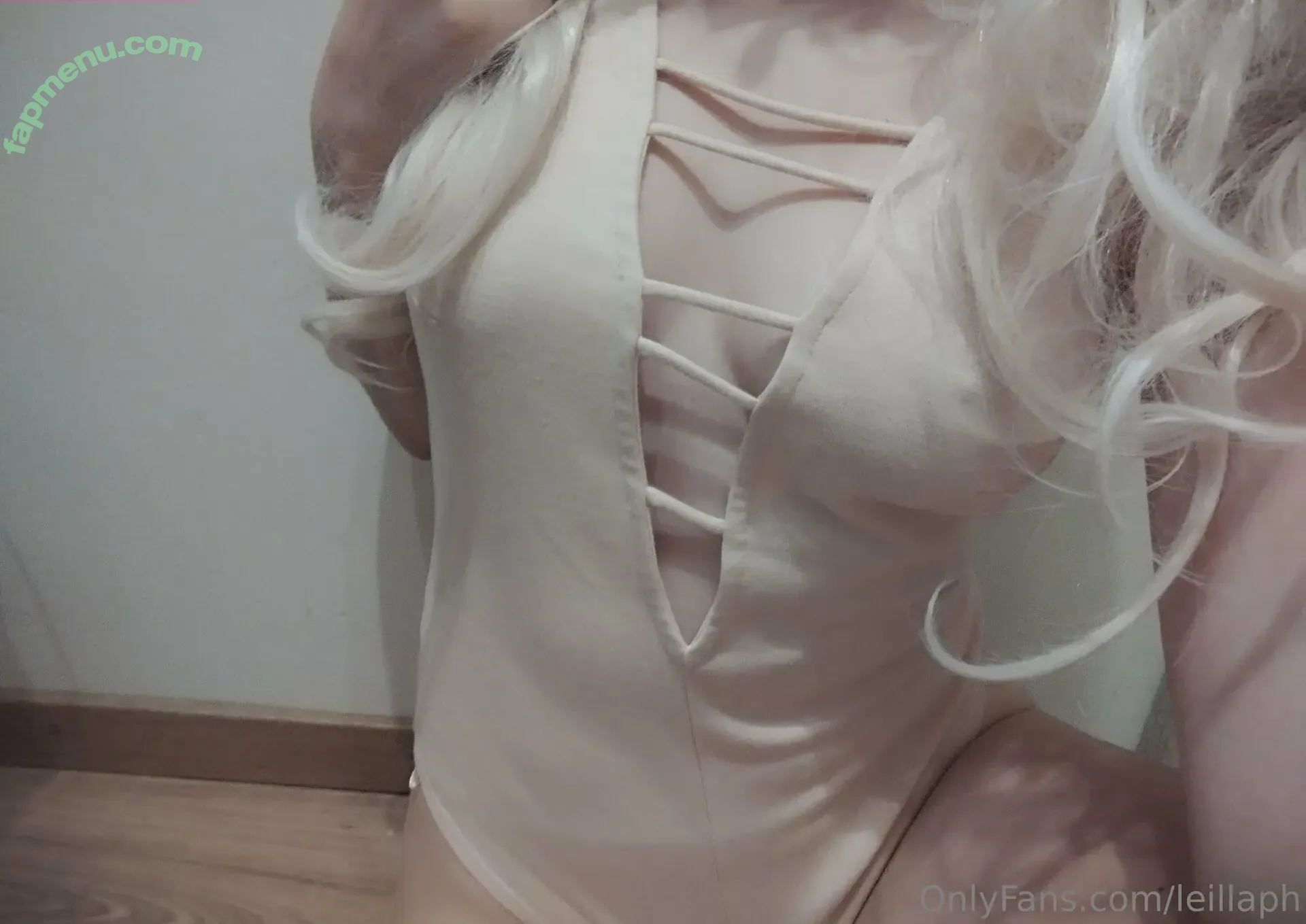 icyvulpines nude photo #0003 (icyvulpines)