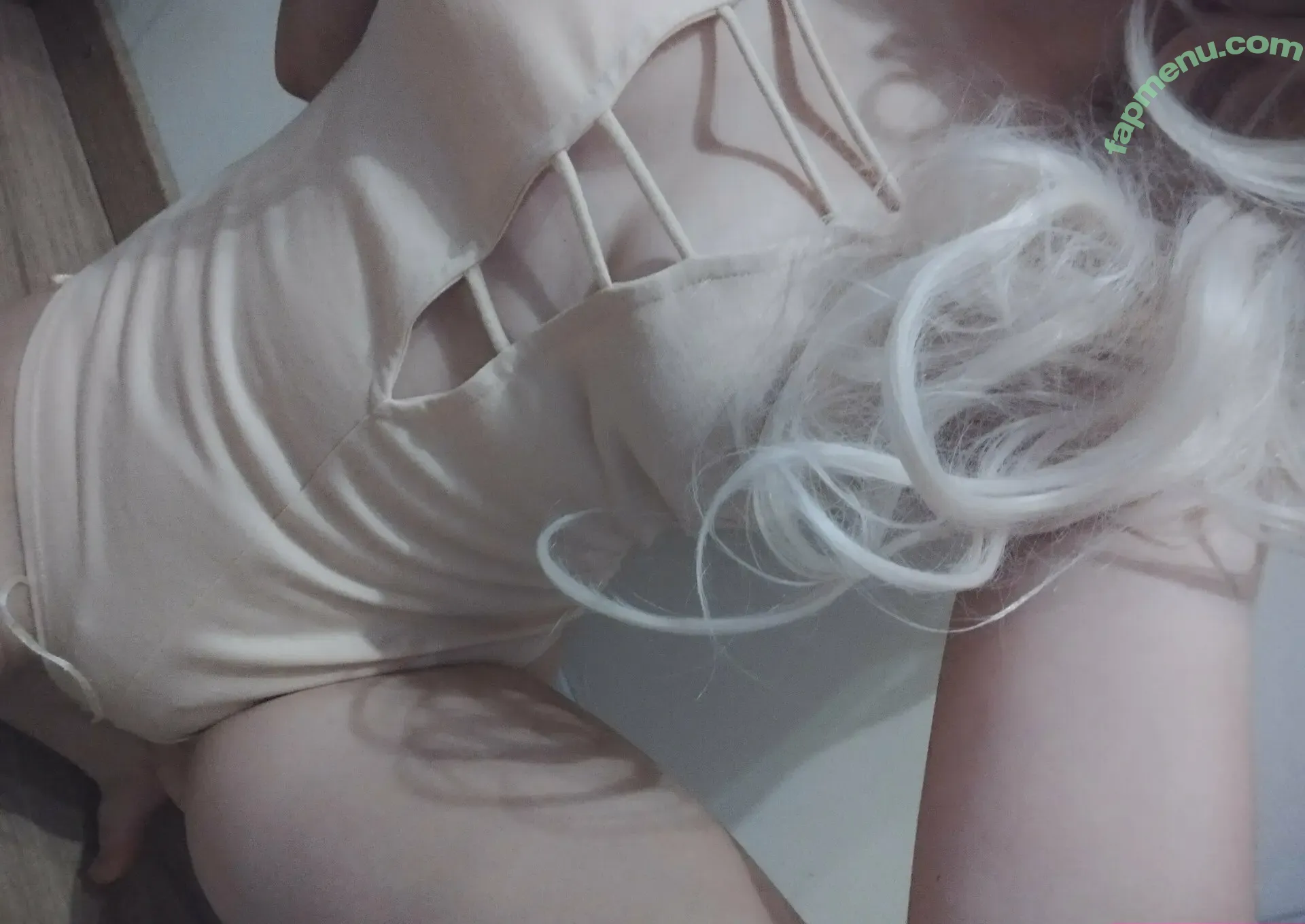 icyvulpines nude photo #0004 (icyvulpines)