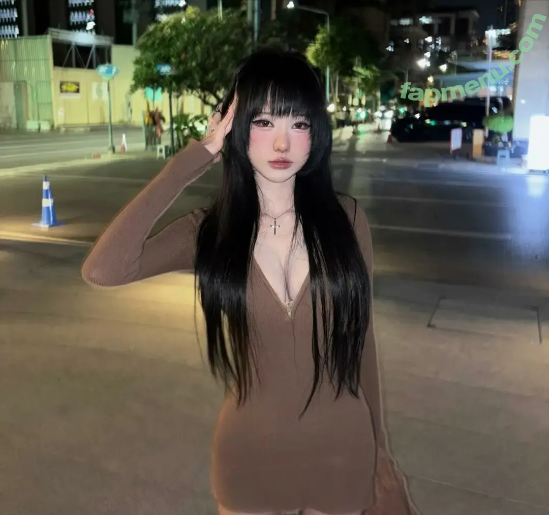 idontwannabeyouanymore nude photo #0102 (idontwannabeyouanymore.u)