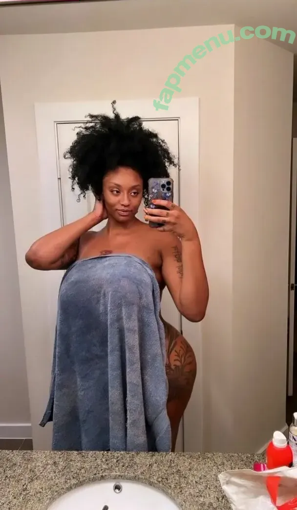 Ifeoma Sophia nude photo #0006 (Ifeoma Sophia)
