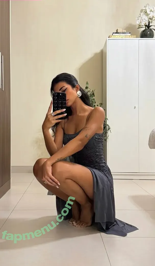 Iffat Marash nude photo #0030 (iffat.marash)