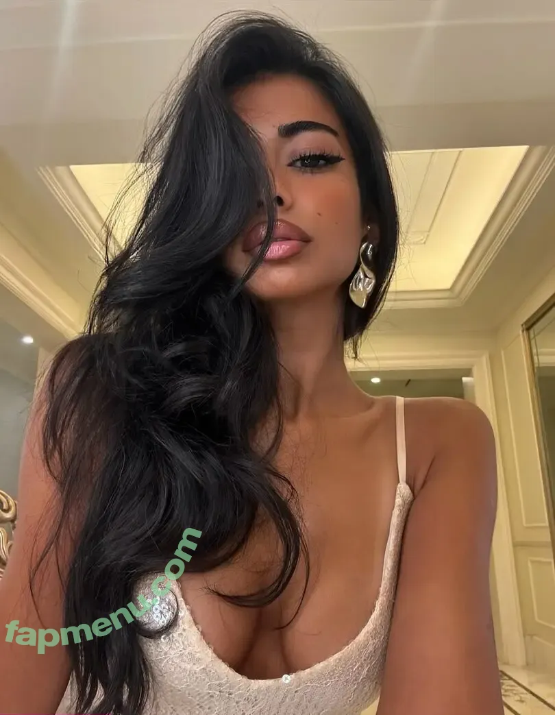 Iffat Marash nude photo #0125 (iffat.marash)
