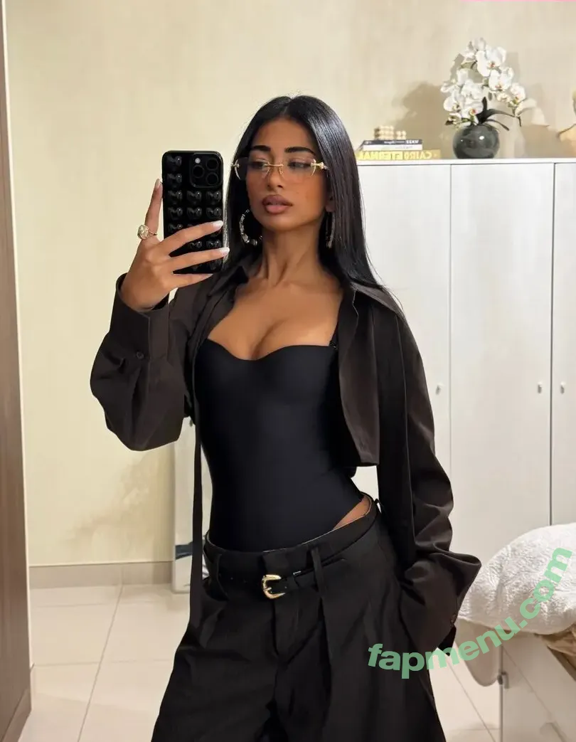 Iffat Marash nude photo #0176 (iffat.marash)