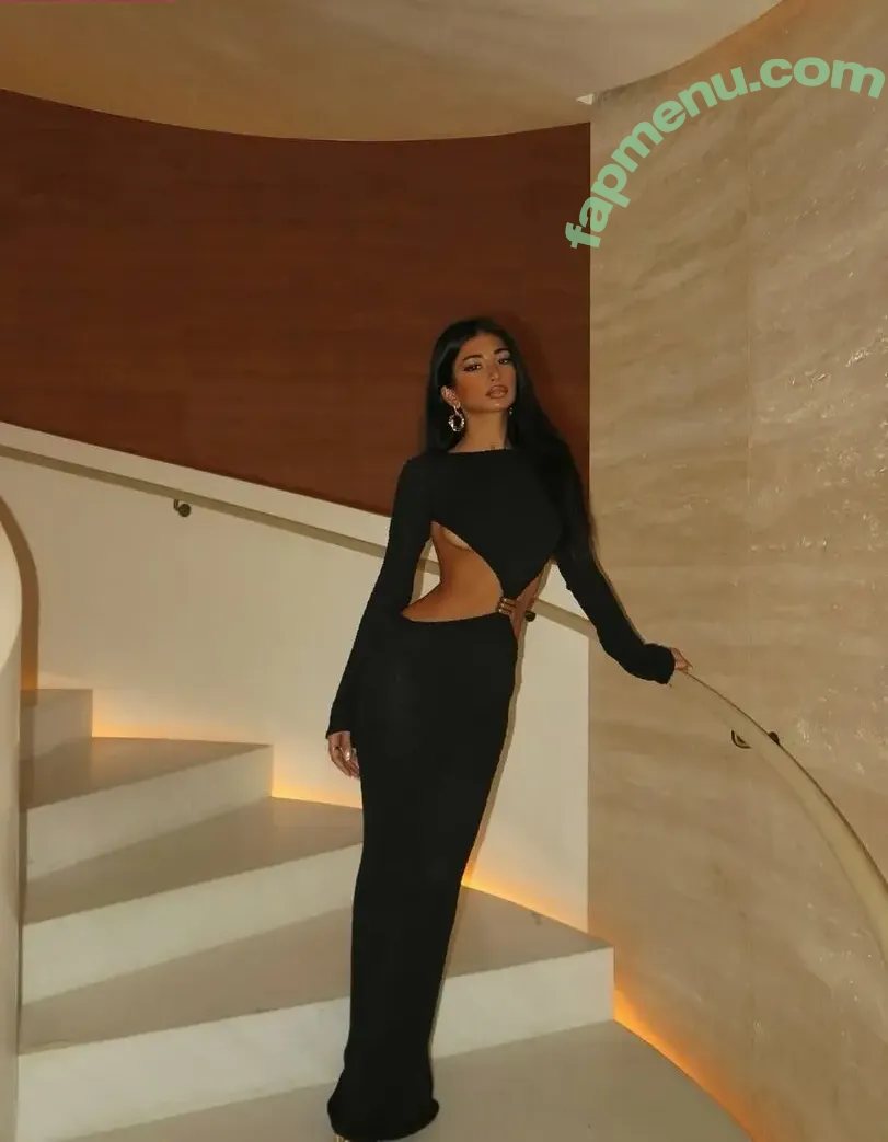 Iffat Marash nude photo #0194 (iffat.marash)