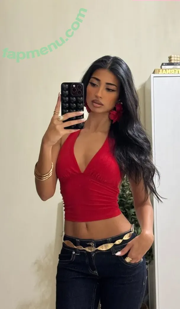 Iffat Marash nude photo #0212 (iffat.marash)