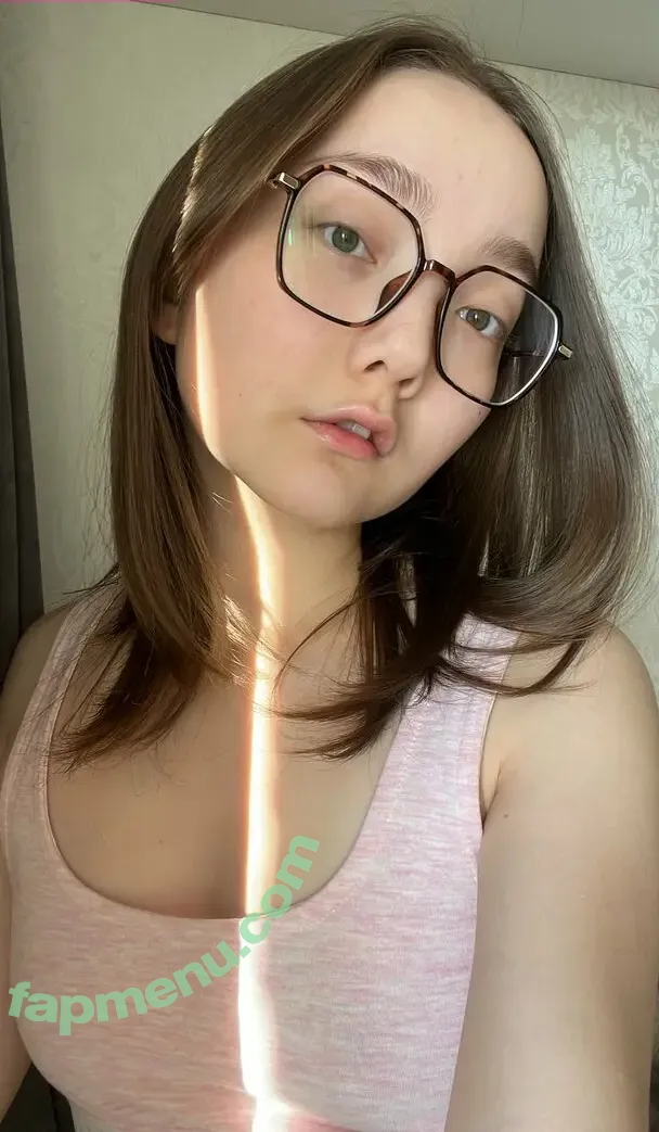 Ifirikic nude photo #0005 (Chifzid (Aziza Mendygaliyeva / Fifimimia / Kirda Trevish / chifzid)