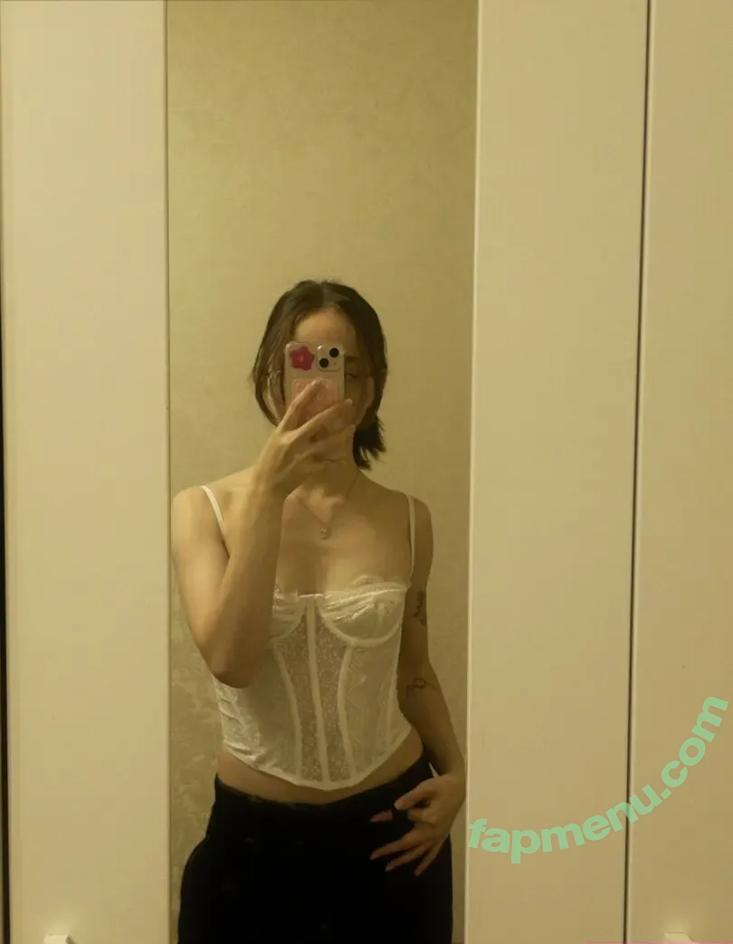 Ifirikic nude photo #0202 (Chifzid (Aziza Mendygaliyeva / Fifimimia / Kirda Trevish / chifzid)