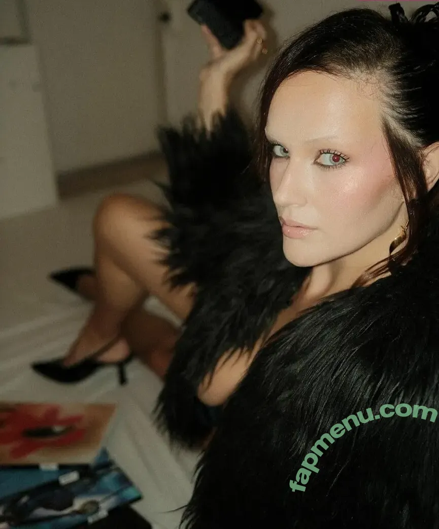 ihatewhenthesuncomeup nude photo #0001 (ihatewhenthesuncomeup)