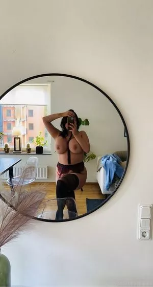  nude photo #0005