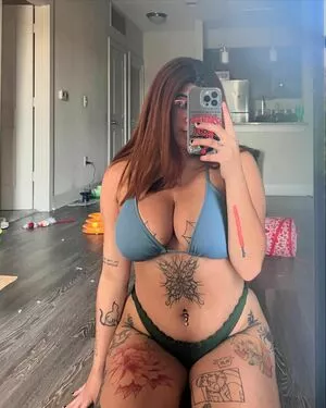 IiIjiggles / idali.guebara18 / jigglesssss / peachyidali nude photo #0118