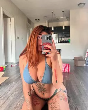 IiIjiggles / idali.guebara18 / jigglesssss / peachyidali nude photo #0119