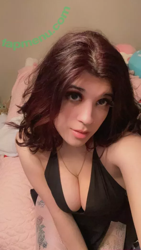IiIjiggles nude photo #0035 (idali.guebara18 / jigglesssss / peachyidali)