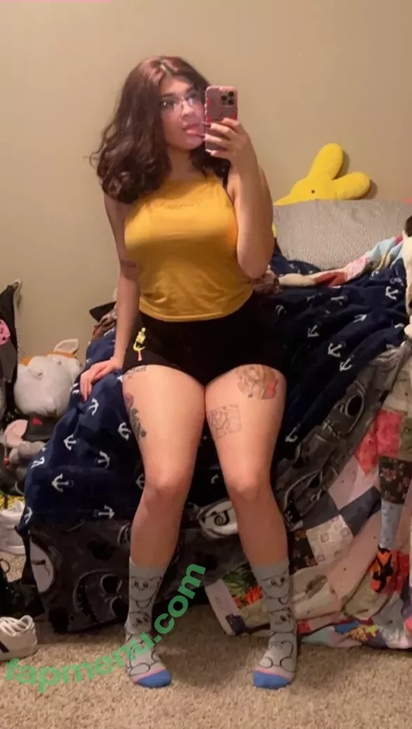 IiIjiggles nude photo #0039 (idali.guebara18 / jigglesssss / peachyidali)