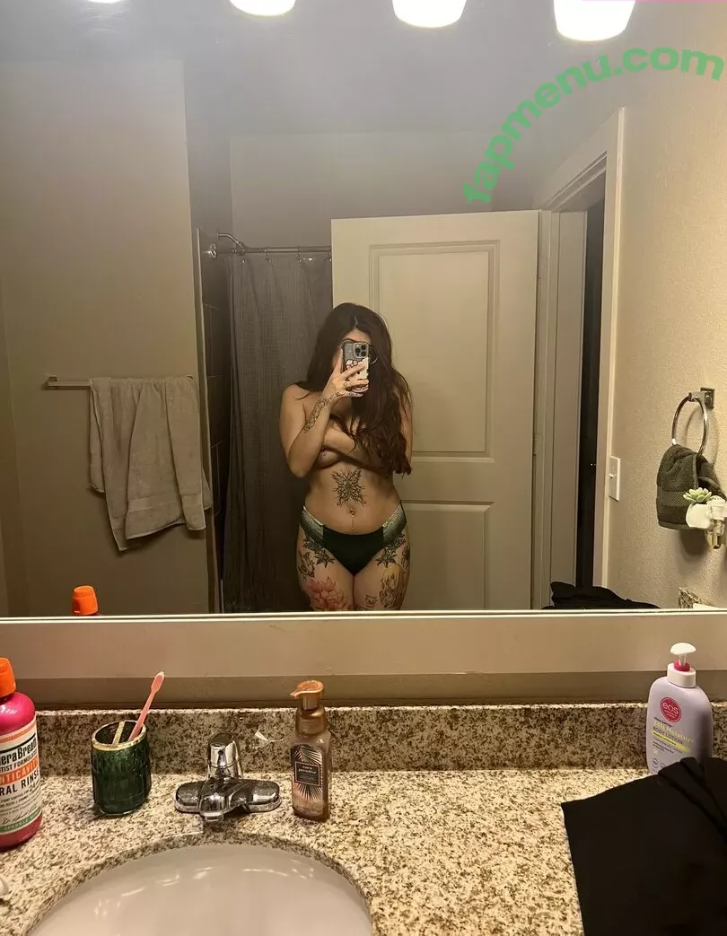 IiIjiggles nude photo #0083 (idali.guebara18 / jigglesssss / peachyidali)