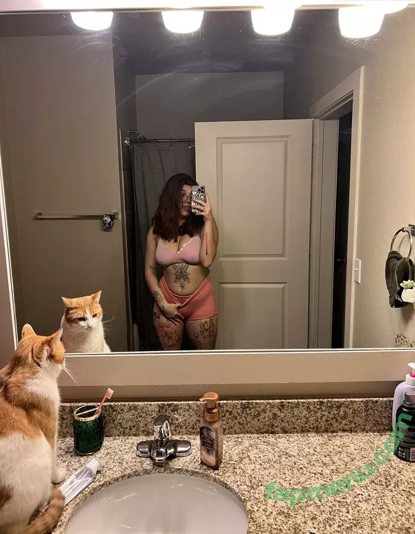 IiIjiggles nude photo #0090 (idali.guebara18 / jigglesssss / peachyidali)