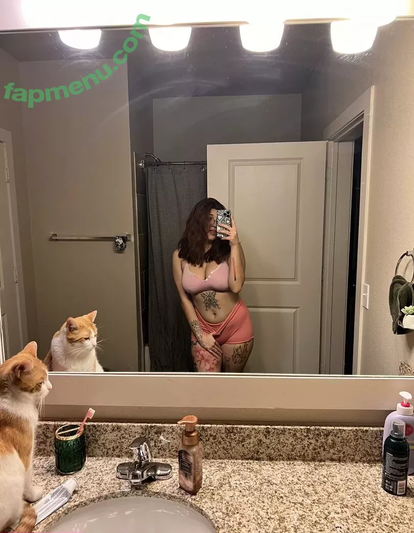IiIjiggles nude photo #0091 (idali.guebara18 / jigglesssss / peachyidali)