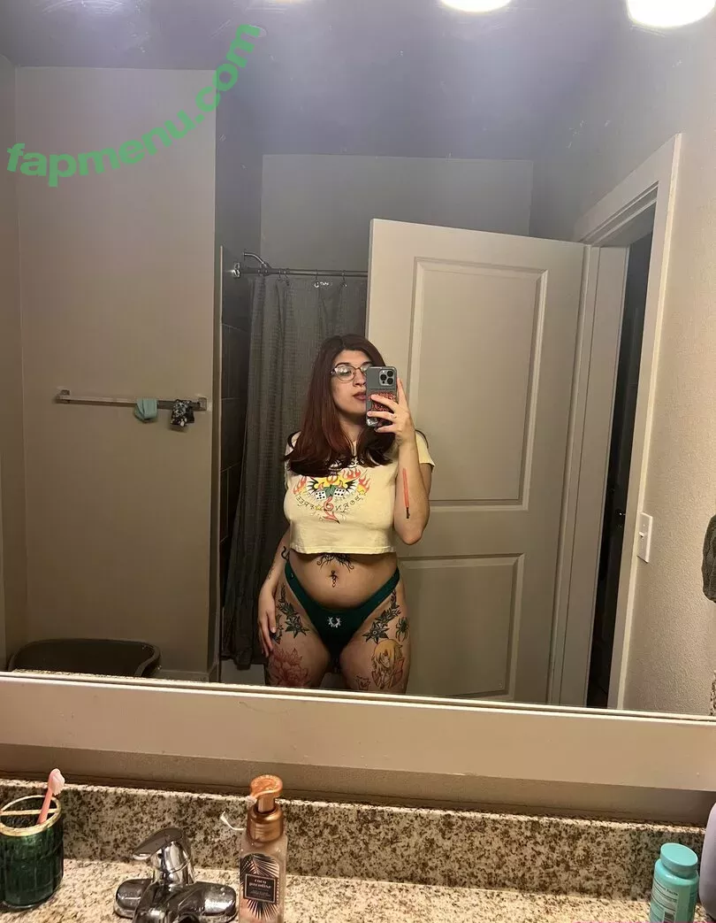 IiIjiggles nude photo #0097 (idali.guebara18 / jigglesssss / peachyidali)