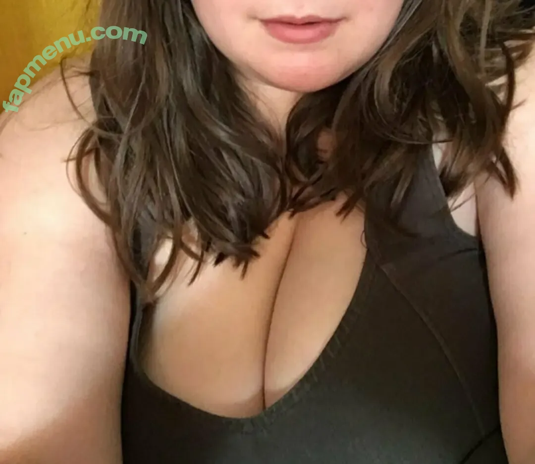 iiteetee nude photo #0002 (iiteetee)