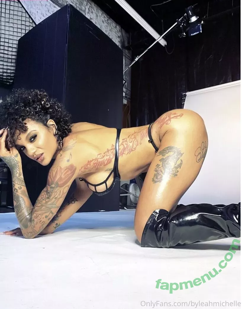 iitsleahtho nude photo #0048 (iitsleahtho)