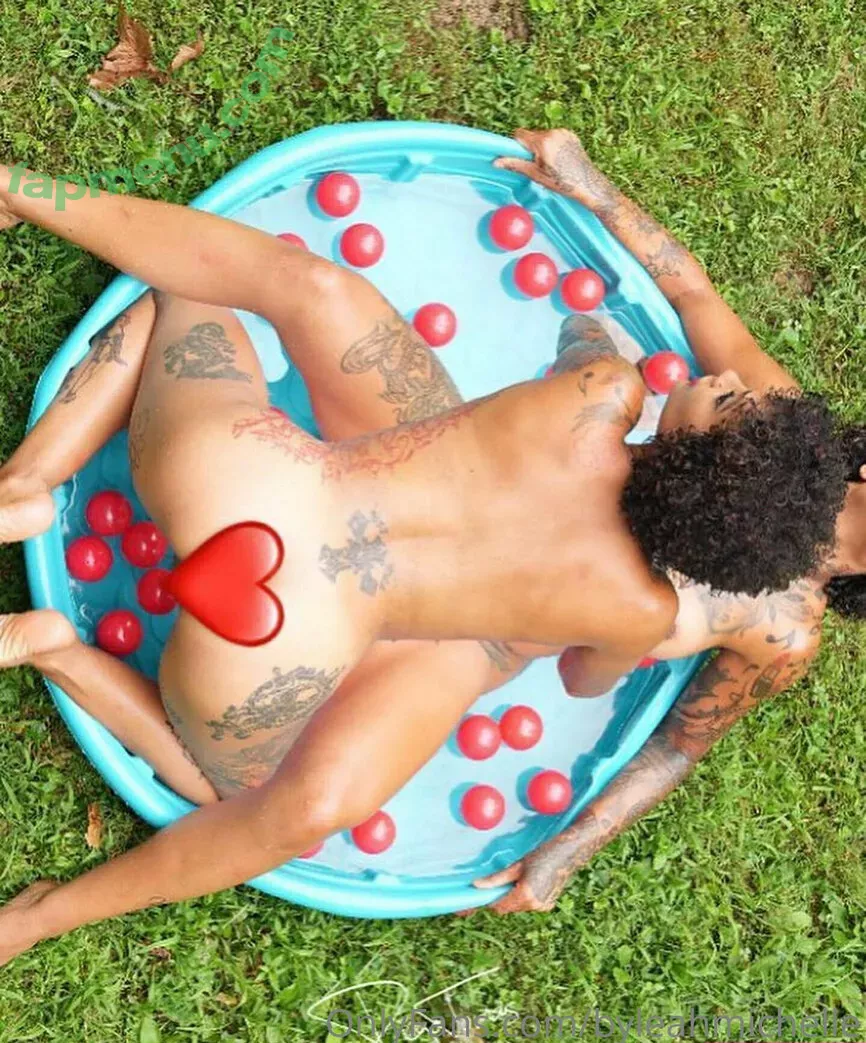 iitsleahtho nude photo #0060 (iitsleahtho)