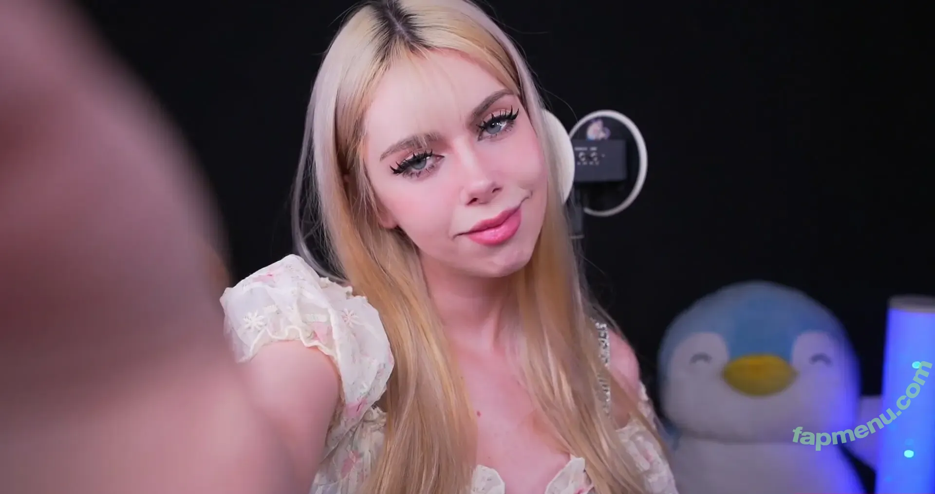 IJenz nude photo #0364 (Jenifer Da Silva / ijeenz)