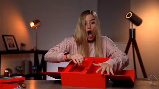 iJustine / Justine Ezarik nude photo #0008