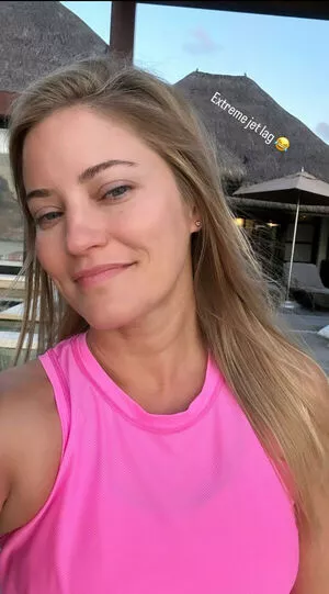 iJustine / Justine Ezarik nude photo #0092