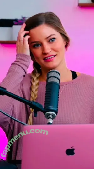 iJustine / Justine Ezarik nude photo #0371