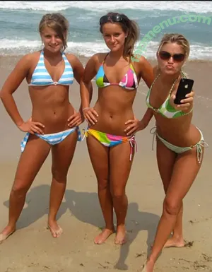 iJustine / Justine Ezarik nude photo #0392