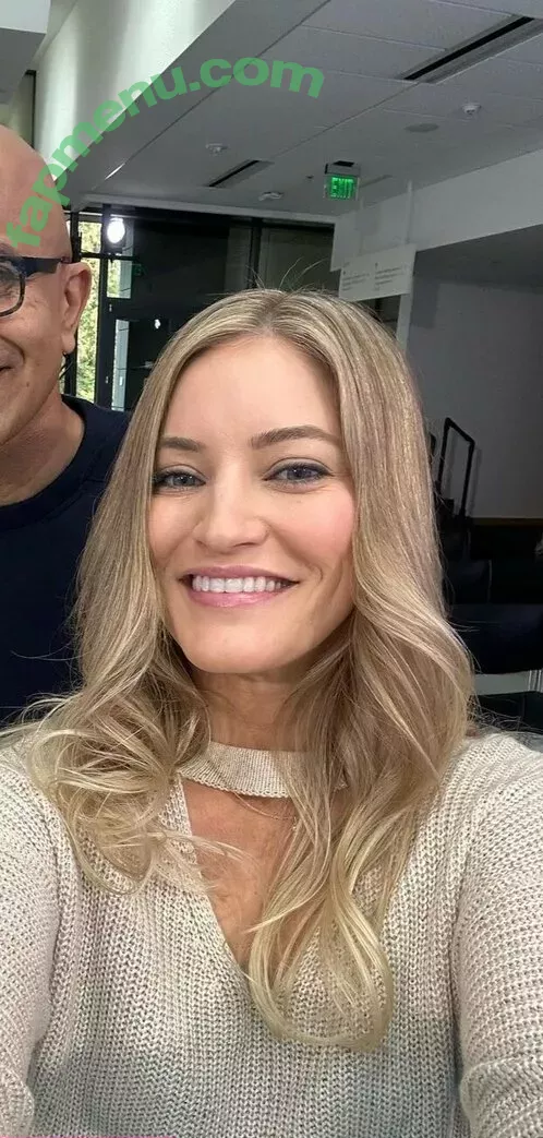 iJustine nude photo #0066 (Justine Ezarik)