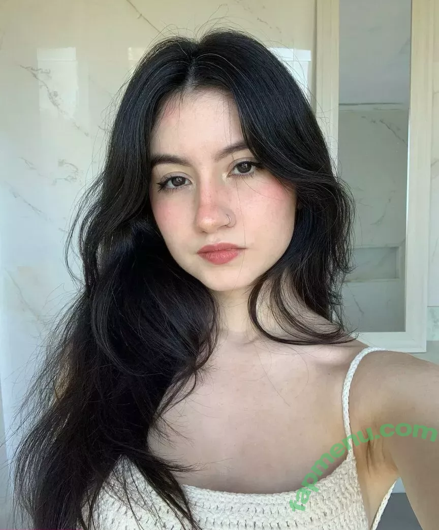 ilamie nude photo #0060 (Lamie / Larissacarvalhx / lamistar)