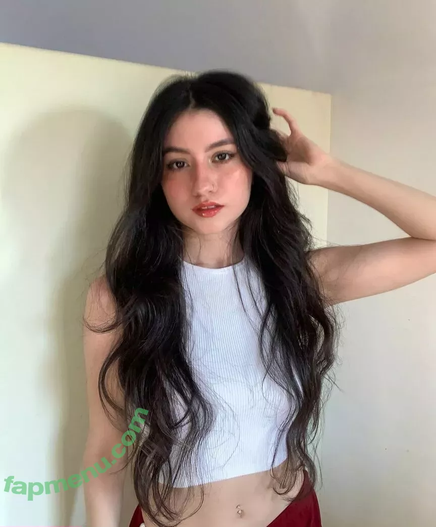 ilamie nude photo #0116 (Lamie / Larissacarvalhx / lamistar)