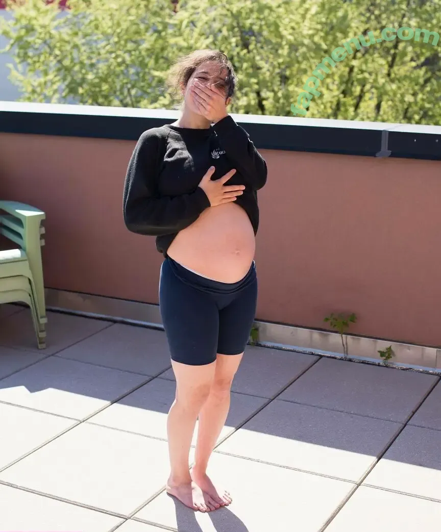 Ilana Glazer nude photo #0101 (ilana)