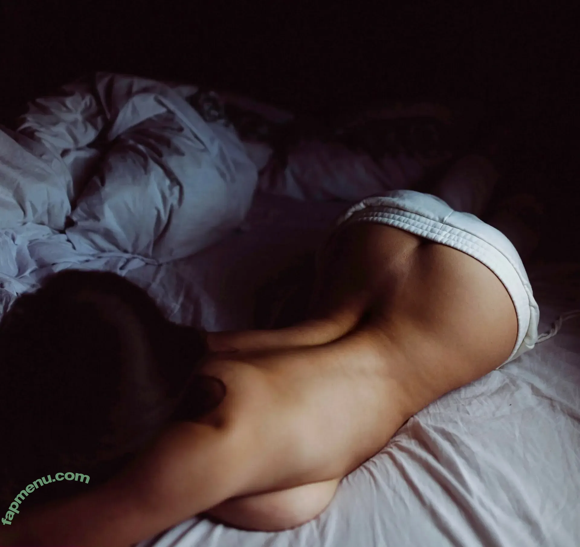 ilanosh nude photo #0042 (itsilanosh)