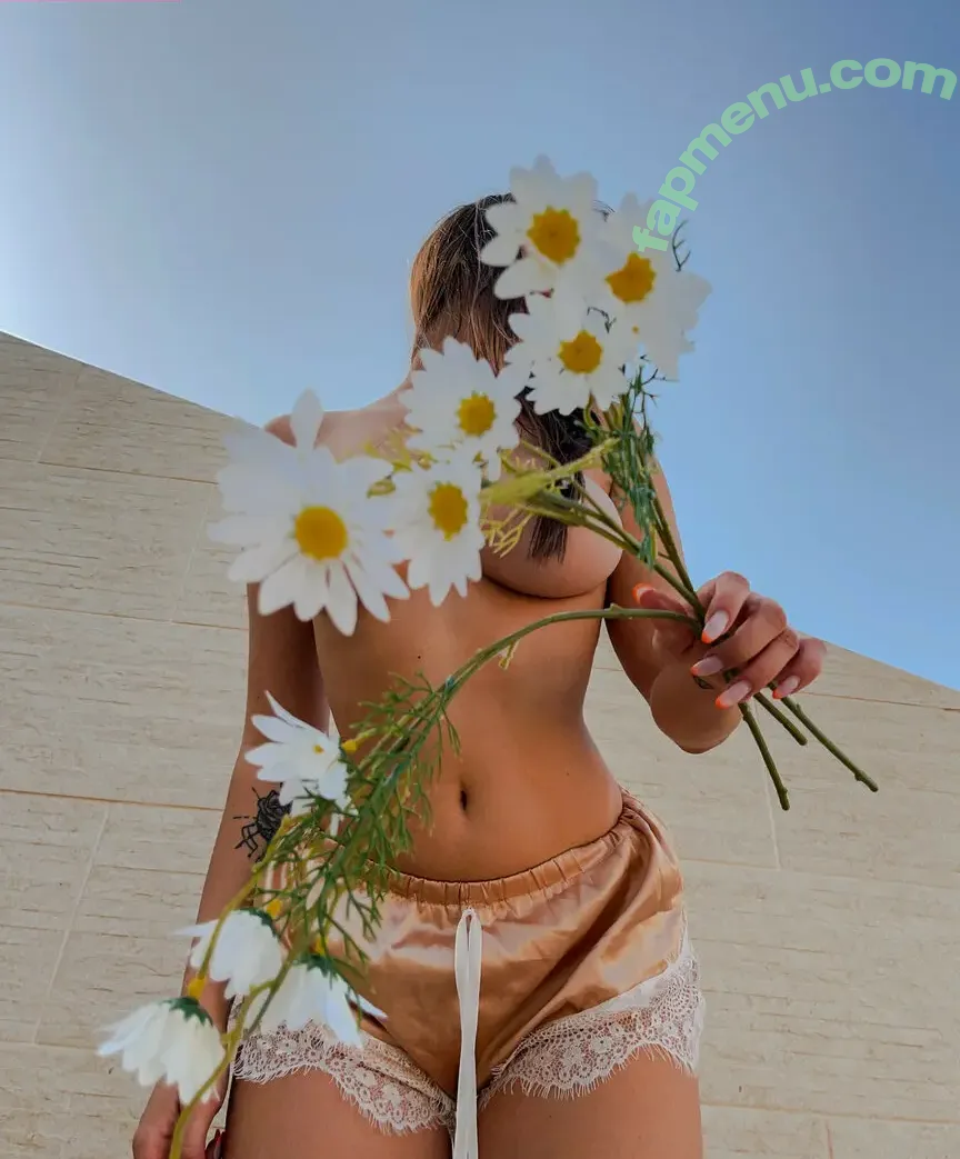 ilanosh nude photo #0252 (itsilanosh)