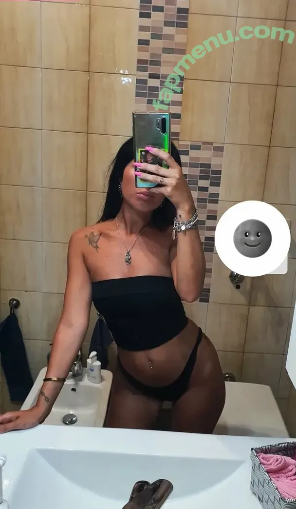 Ilaria Sigaudo nude photo #0011 (Ilariasigaudo9 / ilariasigaudo)