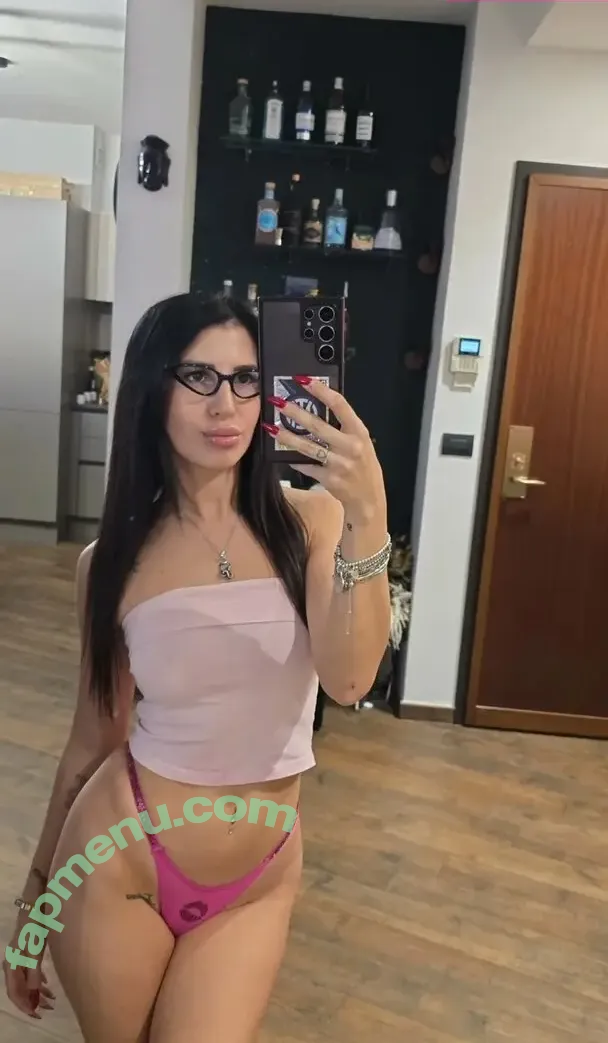 Ilaria Sigaudo nude photo #0027 (Ilariasigaudo9 / ilariasigaudo)