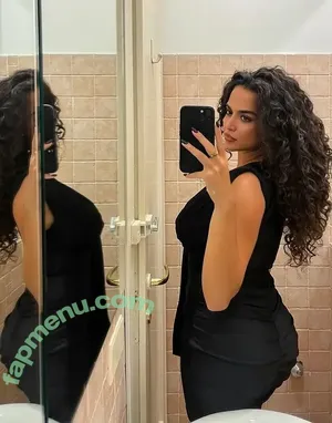 Ilenadecesare / ilena_de_cesare / itsmiadelsol nude photo #0024