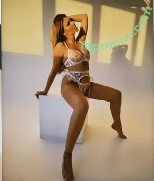 nude photo #0004