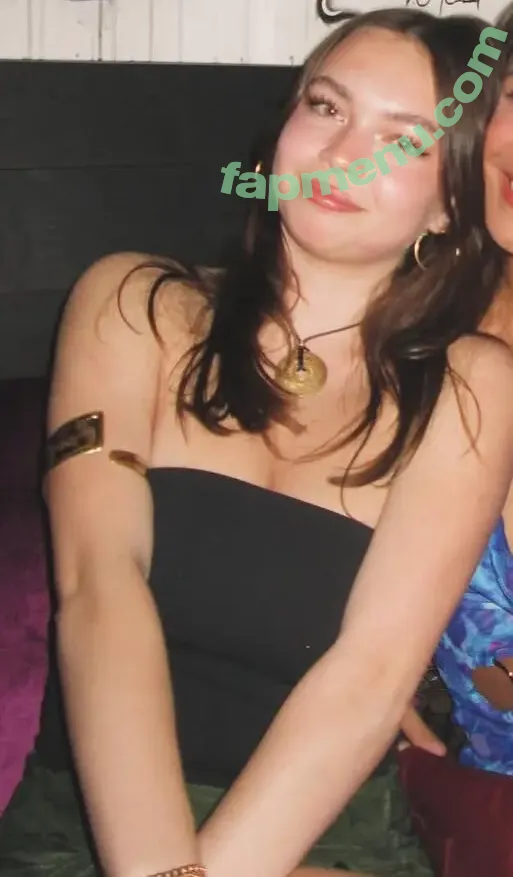 ilinamcqueen nude photo #0025 (poisonedfetish)