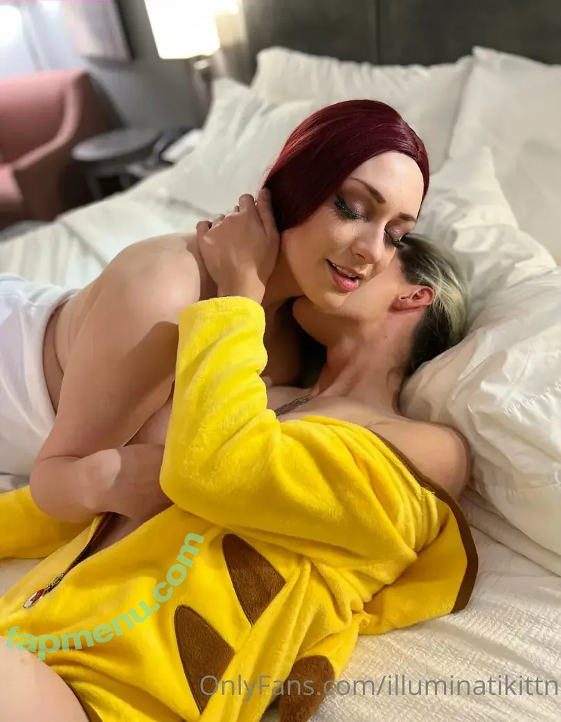 illuminatikittn nude photo #0009 (illuminatikittn)