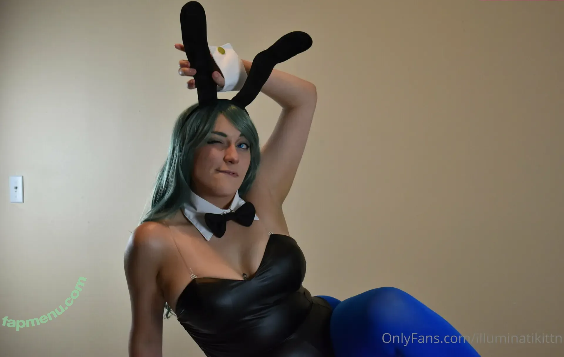 illuminatikittn nude photo #0015 (illuminatikittn)