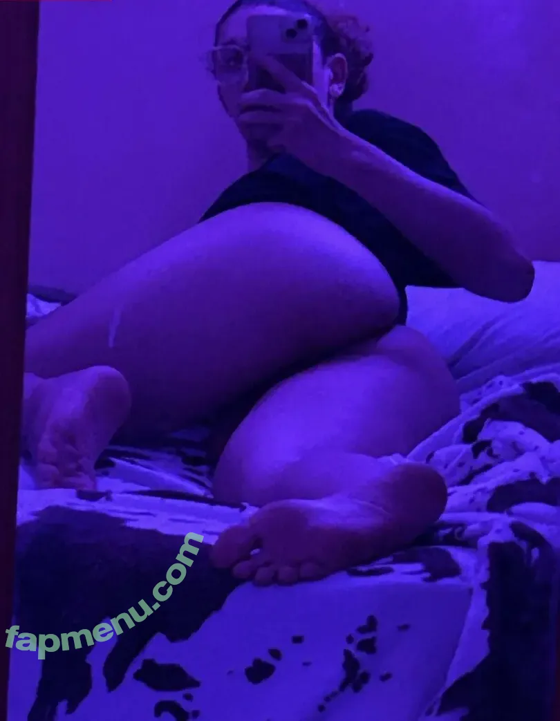 illyana nude photo #0001 (illiana)