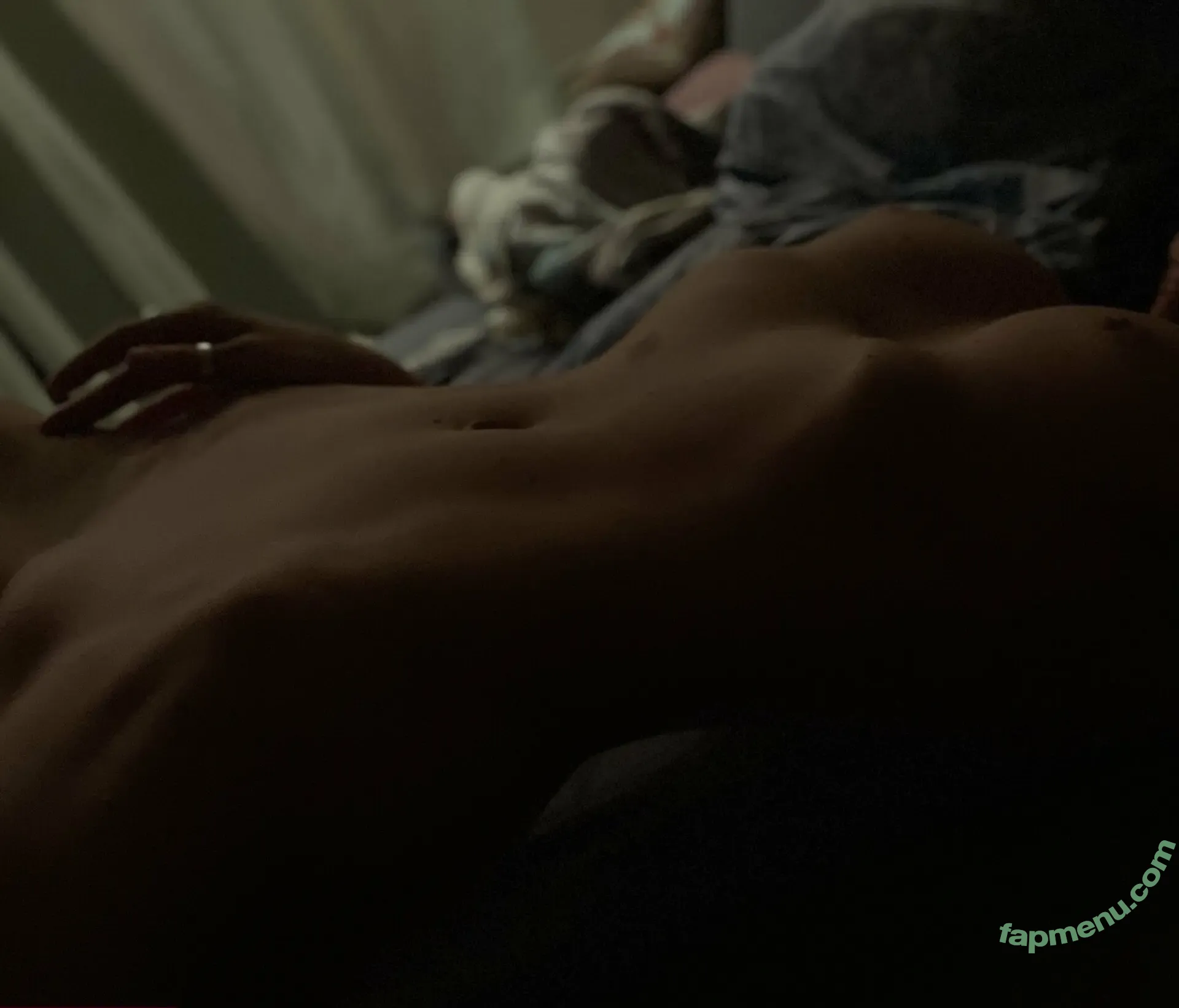 iloilong nude photo #0075 (ailalinas / macaron1na)