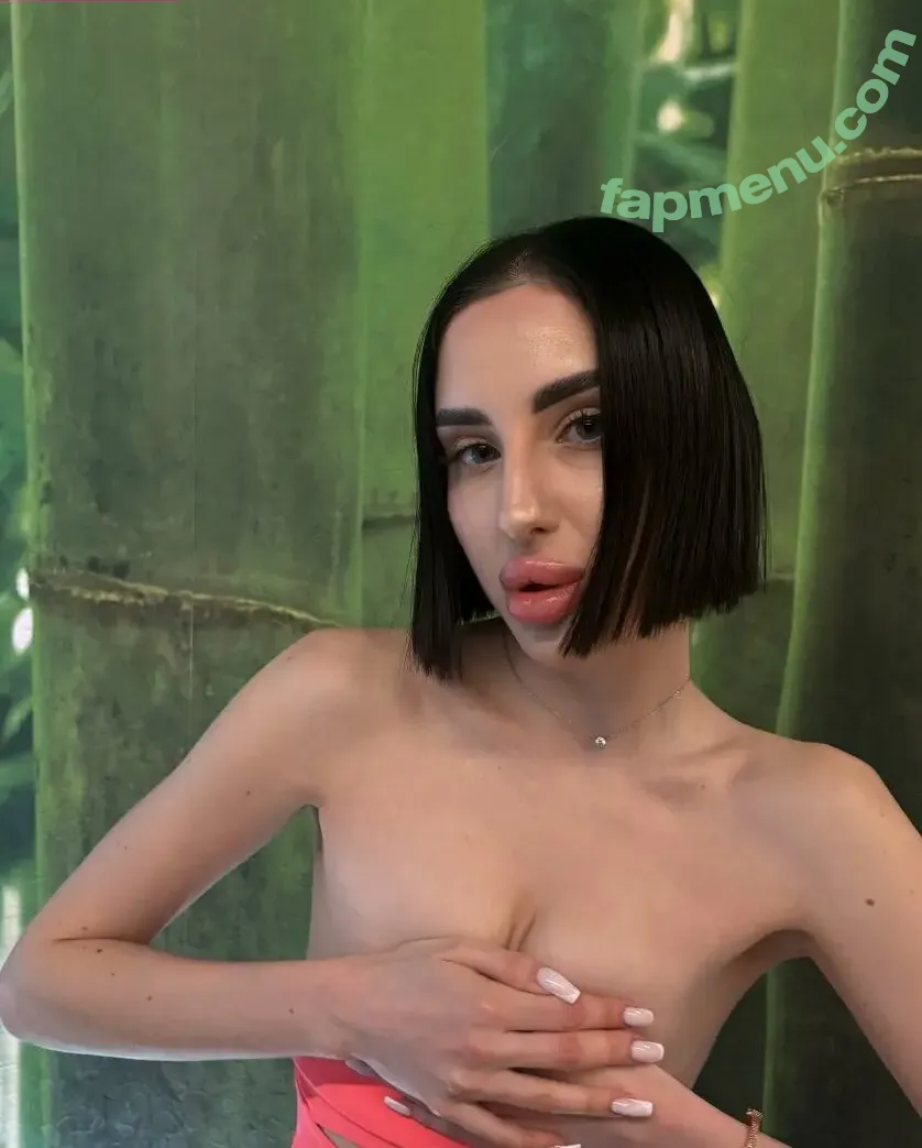 ilona_garna nude photo #0039 (ilonamaher)