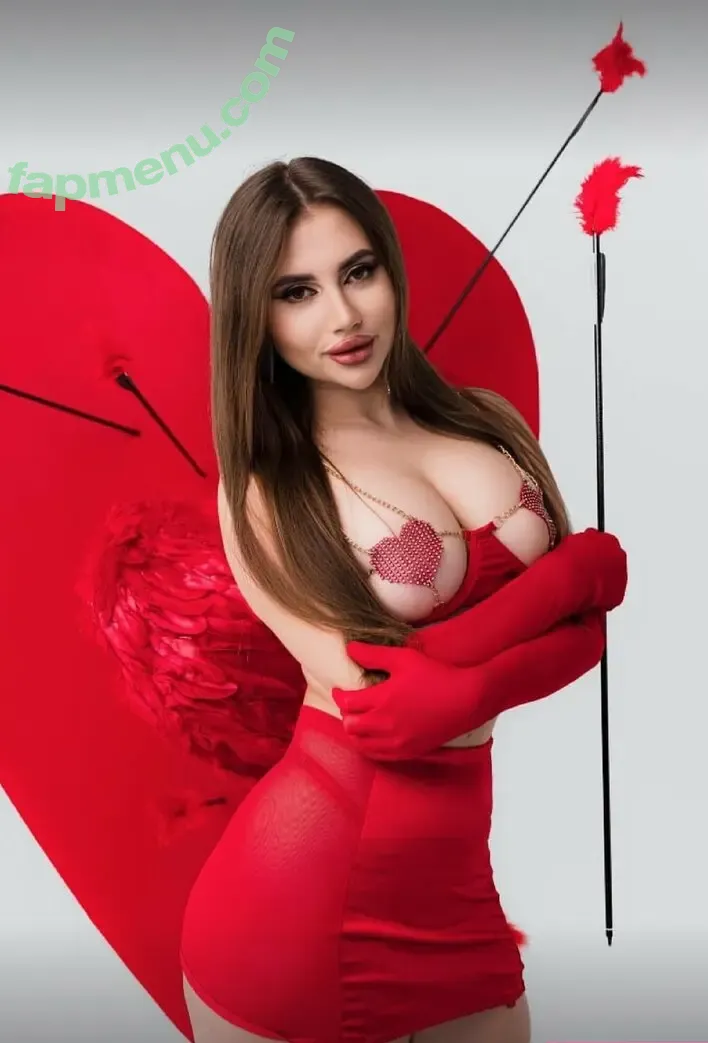 ilona_garna nude photo #0321 (ilonamaher)