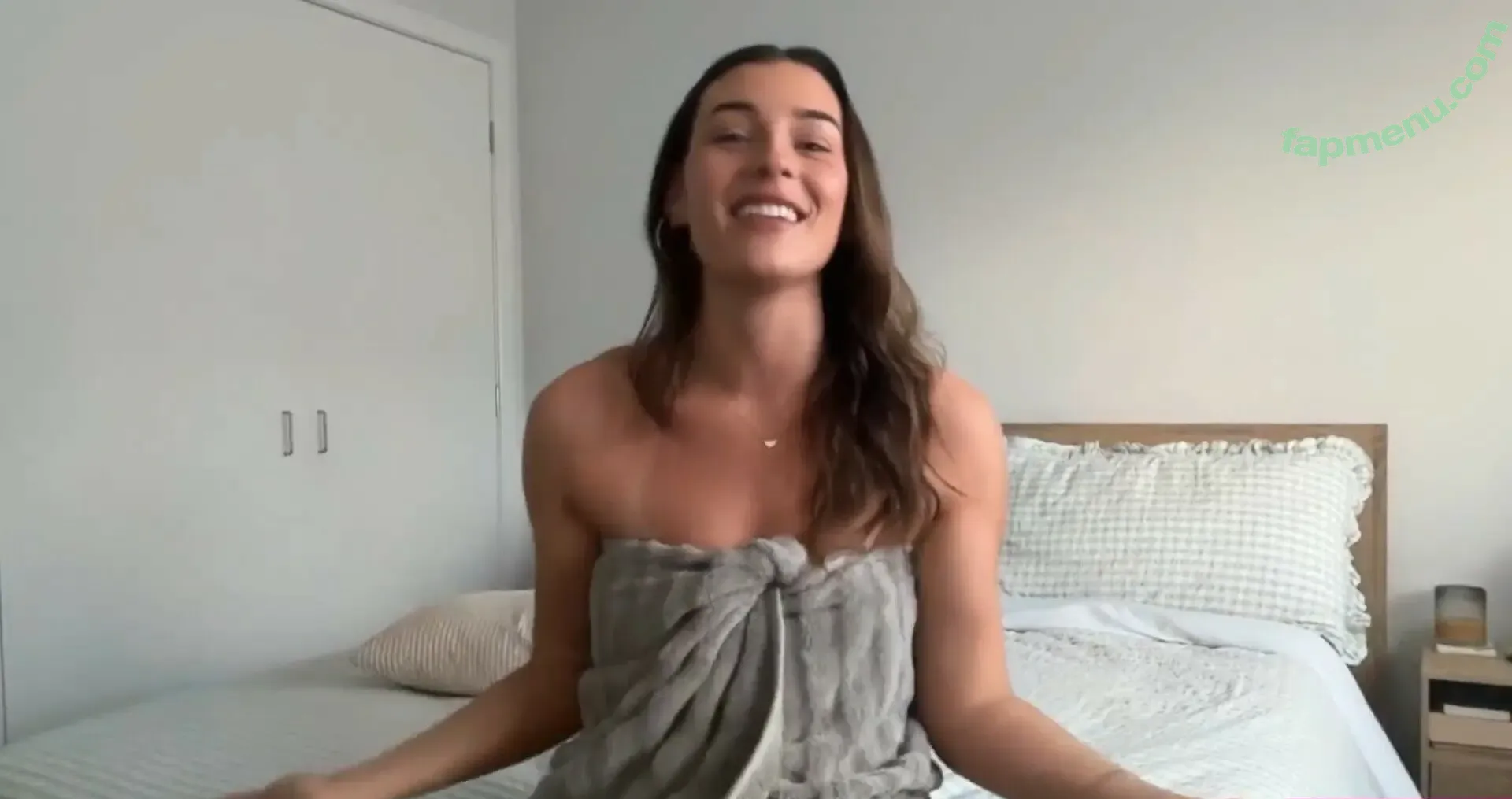 ilonessa nude photo #0304 (latenaristreto)