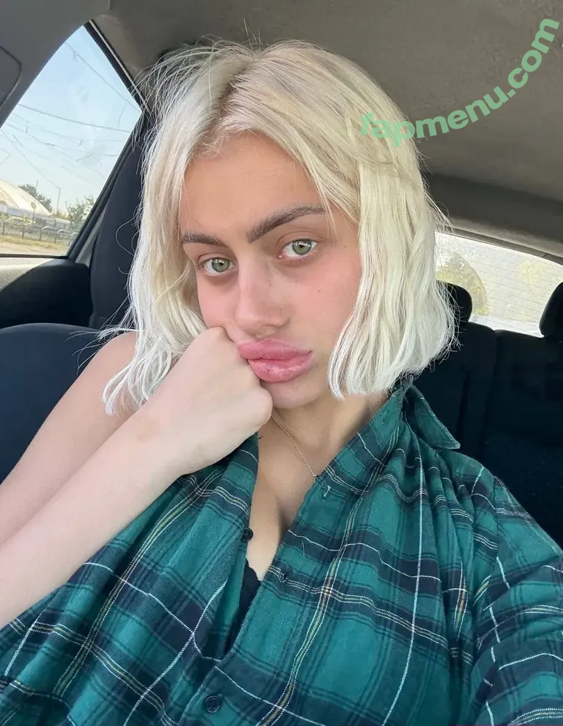 ilovealana nude photo #0004 (alanaismylittle)